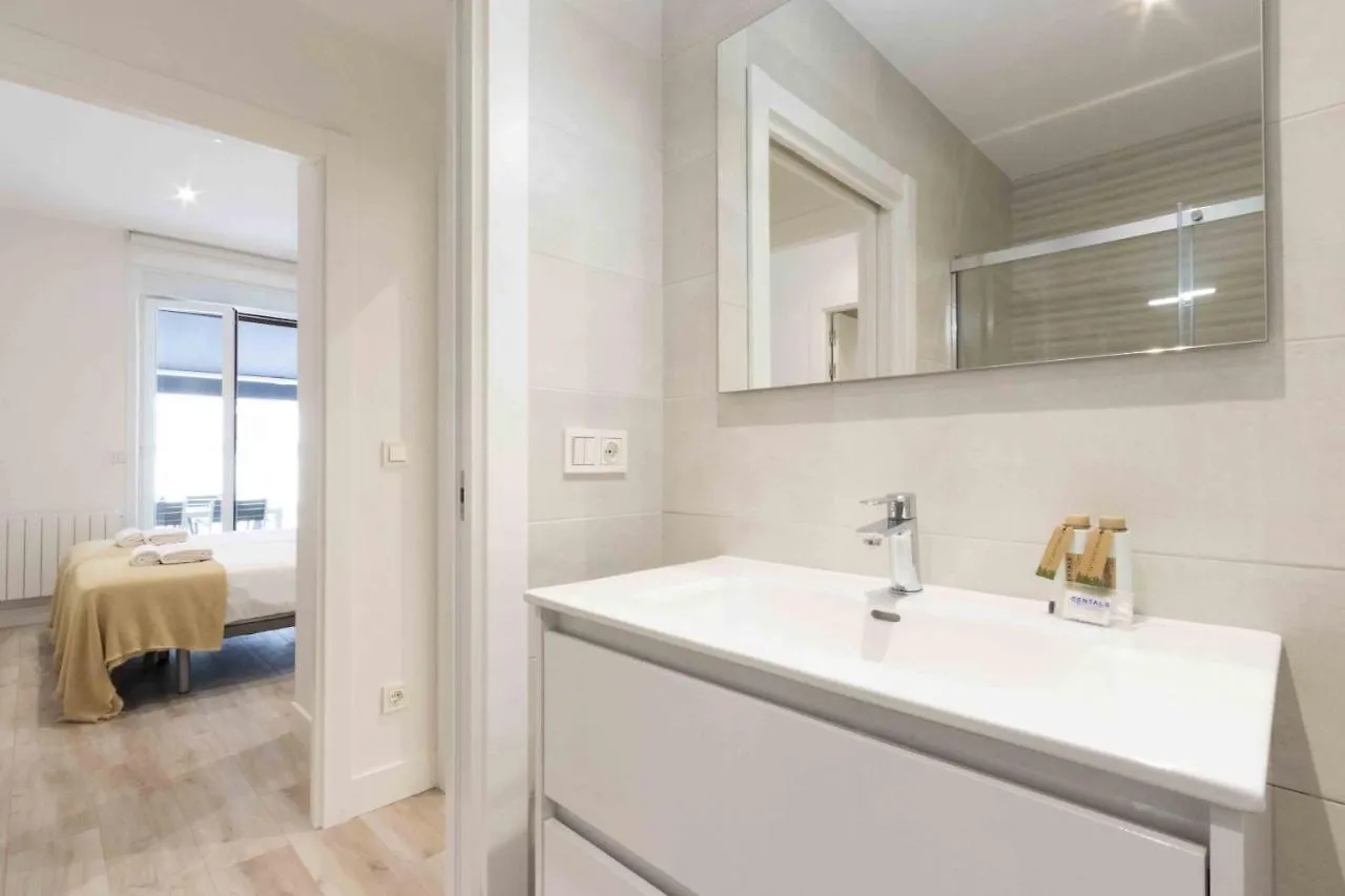 Apartment The Rentals Collection - Guerlain San Sebastian