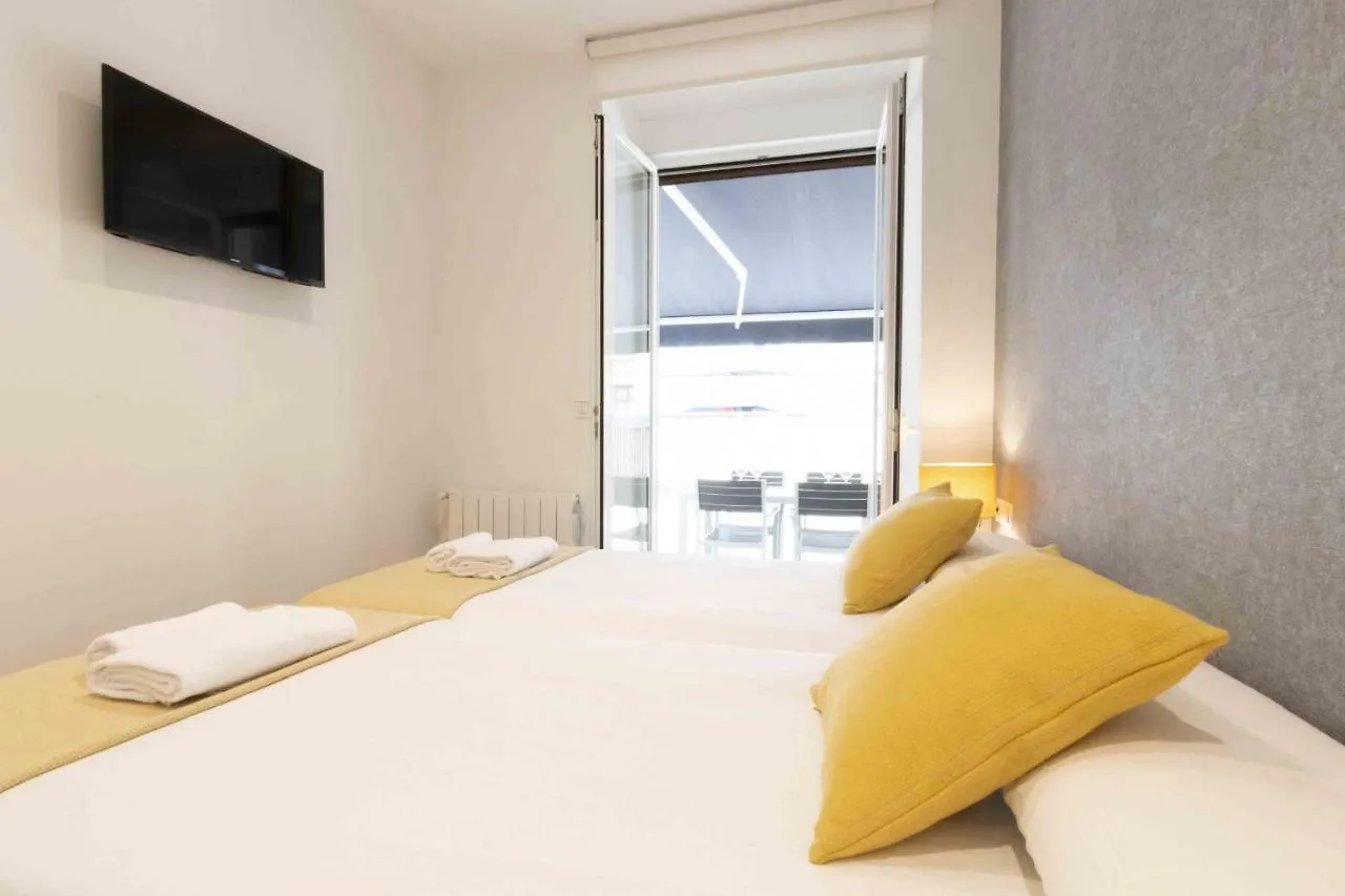 Apartment The Rentals Collection - Guerlain San Sebastian